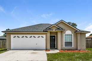 809 Long Lake Dr in Jacksonville, FL - Building Photo
