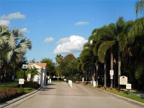 4920 Deerfield Way in Naples, FL - Building Photo - Building Photo