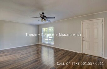 7 Fairbrook Dr in Little Rock, AR - Building Photo - Building Photo