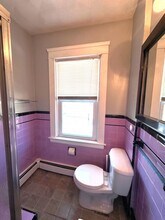 2 Terino Dr, Unit Unit 1R in North Providence, RI - Foto de edificio - Building Photo