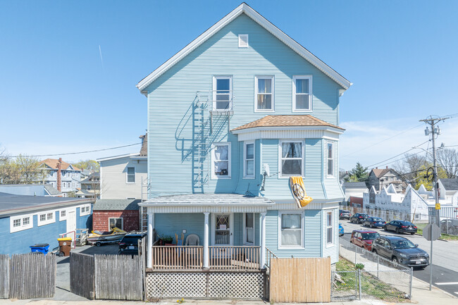 Maplewood Condominiums in Fall River, MA - Foto de edificio - Building Photo