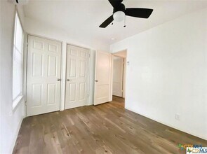 1007 Haynes St in San Marcos, TX - Building Photo - Building Photo