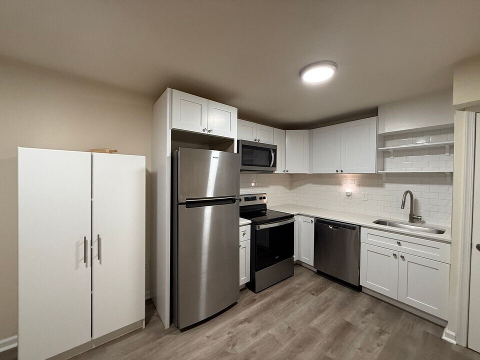 1713 W Berks St in Philadelphia, PA - Foto de edificio