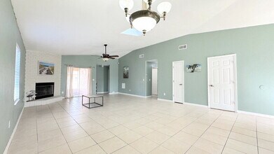 1467 Bay Grove Dr in Port Orange, FL - Building Photo - Building Photo