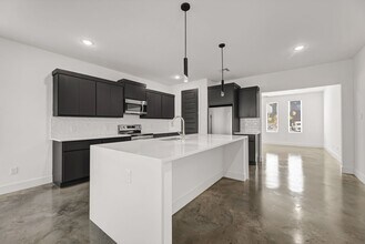 3009 Alpha Wolf Ct in College Station, TX - Building Photo - Building Photo
