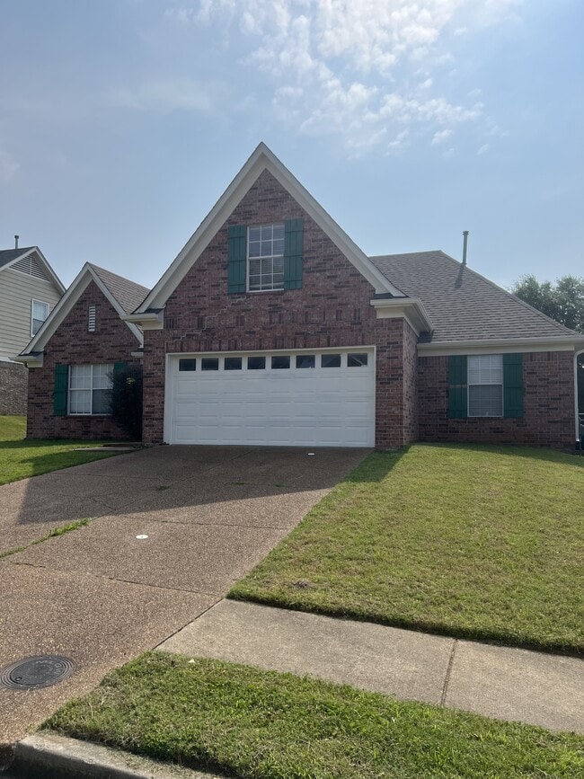 property at 1072 Red Fern Cir E