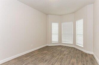 1954 Pin Oak Ln in Lancaster, TX - Building Photo - Building Photo