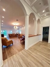528 NE 195th St in Miami, FL - Building Photo - Building Photo