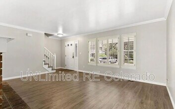 7121 E Briarwood Cir in Centennial, CO - Building Photo - Building Photo