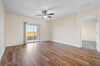 15773 High Bell Pl in Bradenton, FL - Building Photo - Building Photo