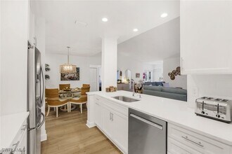 790 Willowbrook Dr in Naples, FL - Building Photo - Building Photo