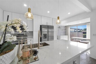 11974 SW 110th St Cir S in Miami, FL - Building Photo - Building Photo