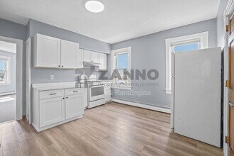 108 Woodward Ave in East Providence, RI - Building Photo - Building Photo