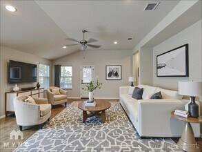 20216 Boggy Ford Rd in Leander, TX - Foto de edificio - Building Photo