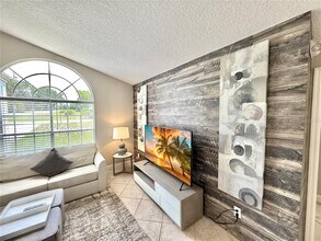102 Titan Dr in Davenport, FL - Building Photo - Building Photo