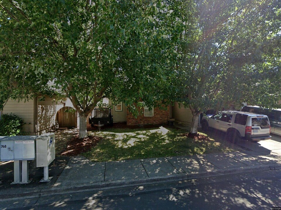 1539 Canal St in Springfield, OR - Building Photo