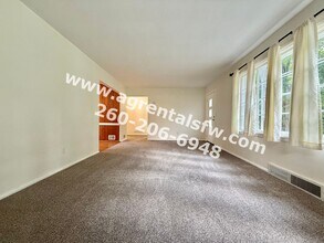 4620 Taylor St in Fort Wayne, IN - Building Photo - Building Photo