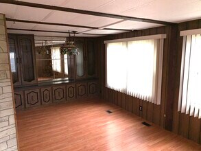 10 Cedar St in Cairo, NY - Foto de edificio - Building Photo