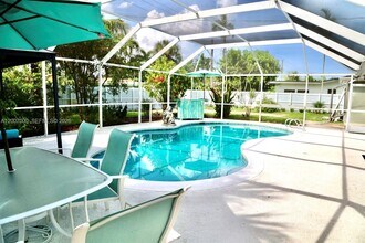 428 N Crescent Dr in Hollywood, FL - Building Photo - Building Photo
