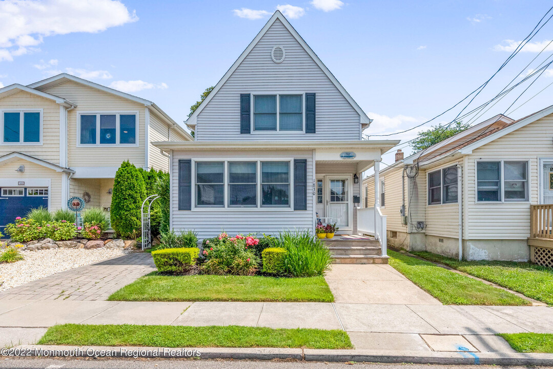 1830 Fernwood Rd in Belmar, NJ - Building Photo