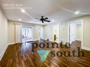 3300 S Sugartree St in Pensacola, FL - Building Photo - Building Photo