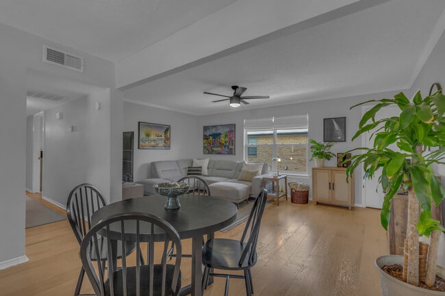 property at 5829 Sandhurst Ln