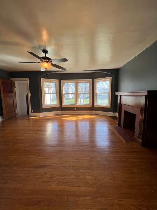 284 Nassau Ave, Unit Lower in Buffalo, NY - Building Photo