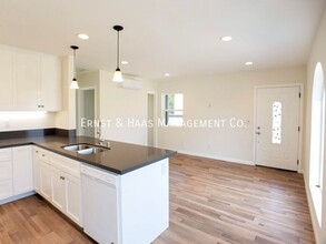 6229 Cerritos Ave-Unit -#A in Long Beach, CA - Building Photo - Building Photo