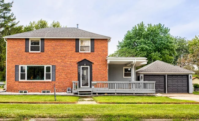 property at 327 S Cedar St