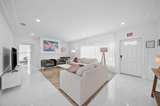 1625 Hollywood Blvd in Hollywood, FL - Building Photo - Building Photo