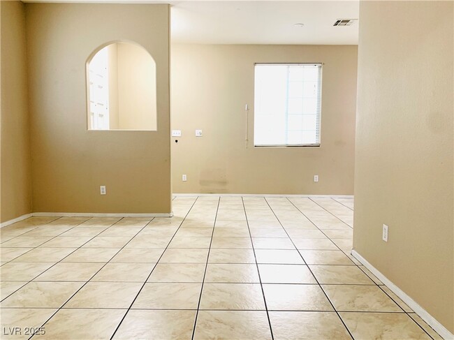 9768 W Overlook Ridge Ave in Las Vegas, NV - Building Photo - Building Photo