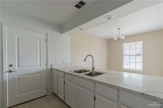 4009 Yucca Ave in McAllen, TX - Building Photo - Building Photo