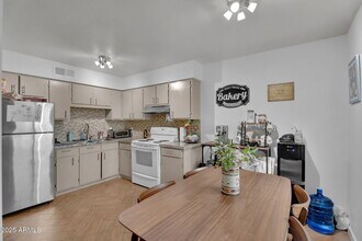 3626 N 37th St in Phoenix, AZ - Building Photo - Building Photo