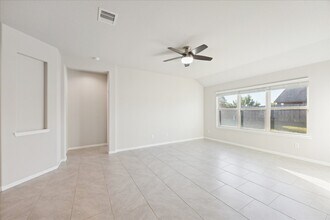 29615 Stanley Canyon Ln in Park Row, TX - Building Photo - Building Photo