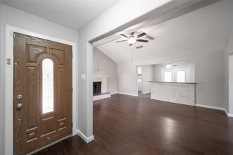 809 Newport Blvd in League City, TX - Building Photo - Building Photo