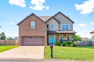 1006 Sunrise Dr in Clarksville, TN - Building Photo - Building Photo