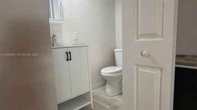 15730 SW 140th St in Miami, FL - Building Photo - Building Photo