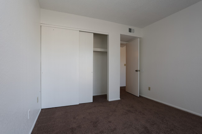 Shadow Ridge Apartments in Tucson, AZ - Foto de edificio - Interior Photo
