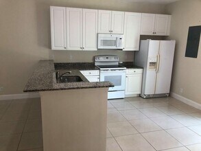 4216 Leo Ln in Riviera Beach, FL - Building Photo - Building Photo