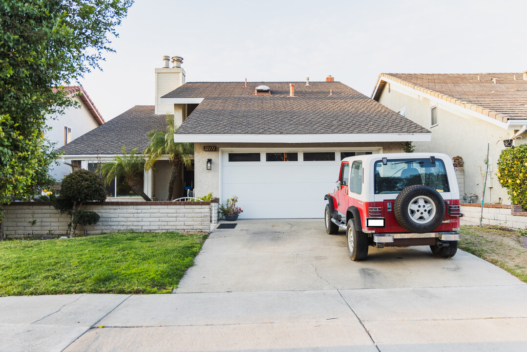 22171 Crane St in Lake Forest, CA - Building Photo