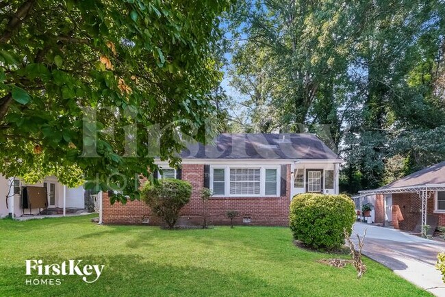 property at 1854 Oakmont Dr NW
