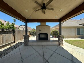 14211 Cedar Creek Ave in Bakersfield, CA - Building Photo - Building Photo