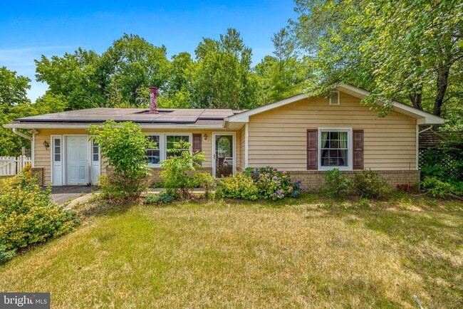 property at 1097 Snow Hill Ln