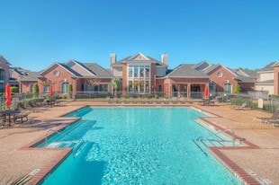 Idlewilde in Houston, TX - Building Photo