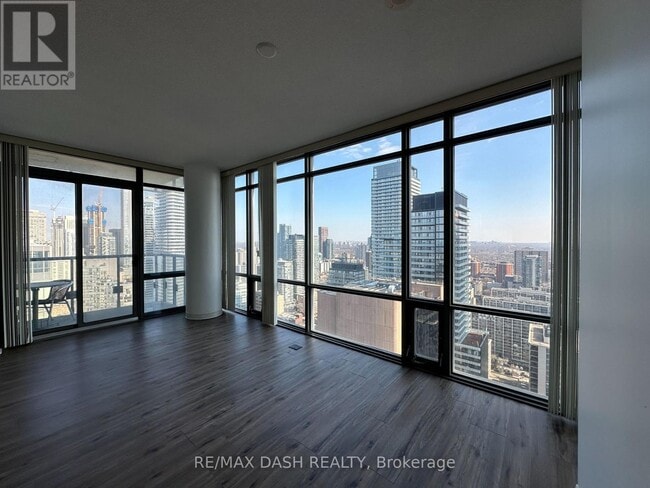 property at 38 Grenville St