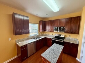 105 Penncross Dr in Raleigh, NC - Building Photo - Building Photo