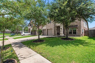 16714 Radiant Lilac Trail in Cypress, TX - Foto de edificio - Building Photo