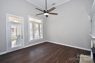4939 S Hill View Dr in Charlotte, NC - Building Photo - Building Photo