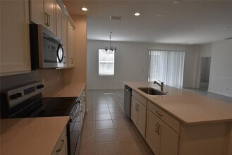 5850 Ali Grace Dr in St. Cloud, FL - Building Photo - Building Photo