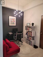 4503 Lake Shore Blvd W in Toronto, ON - Building Photo - Building Photo